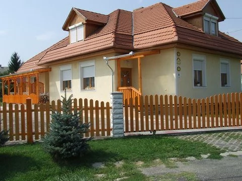 Barbara Apartman ház