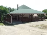 Öreg Bence Turistaház - Pusztafalu - Közösségi ház a tábor területén