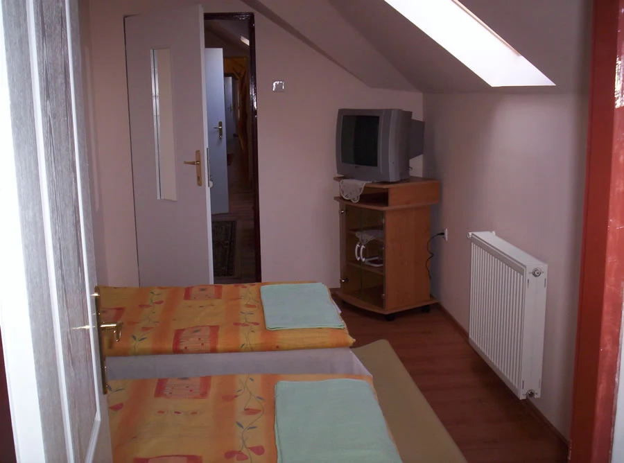 Aranykavics Horgásztanya és Apartmanház, Hernádszurdok