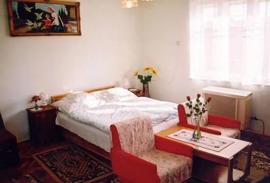 Miklós Bátya portája, Mátraderecske